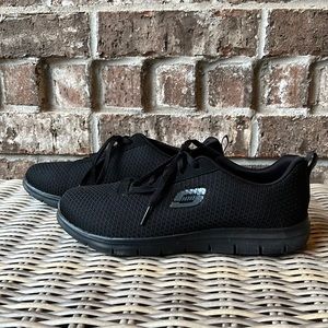 ☀️ Womens Skechers Work Shoes • Black • SZ 8.5 🥤